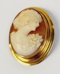 WOW.....WOW ...Vintage Large 10k Carved Cameo Shell Pin/ Brooch