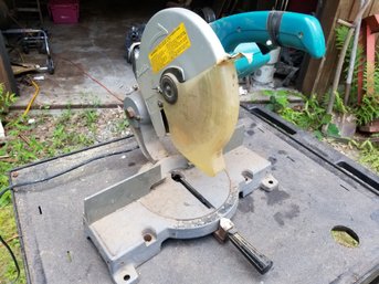 Makita 10' Miter Saw - Model LS1000