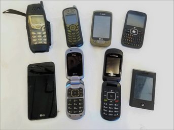 Bundle Of Vintage Cell Phones: Nokia, Samsung, Eclipse And More!