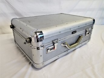 Vintagel Aluminum Salesman's Carrying Case By Mezzi