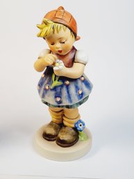 M.I. Hummel Goebel Figurine ' Daisies Don't Tell' HUM #380  Exclusive For Members Only Edition