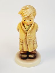 M.I. Hummel Goebel Figurine ' To Shy To Sing' HUM #845  Exclusive For Members Only Edition