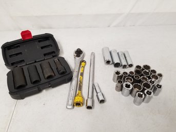 1/2-Inch Drive Socket Wrench And Sockets With Impact Tire Lug Set