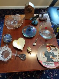 Lot Of Miscellaneous Table Top Decorative Items - 14 Pieces