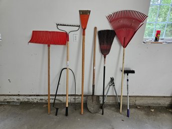 Garden Tool Lot - 9 Pieces