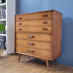 Beautiful C 1960 United 5 Drawer Tall Chest