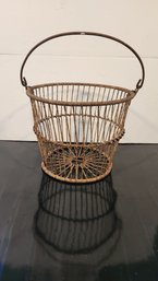 Antique Industrial Wire Basket/egg Basket