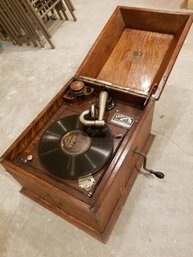 Very Cool! Antique Victrola Hand Crank Phonograph