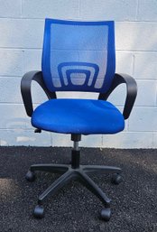 Adjustable Desk Chair, Seat Needs To Be Cleaned
