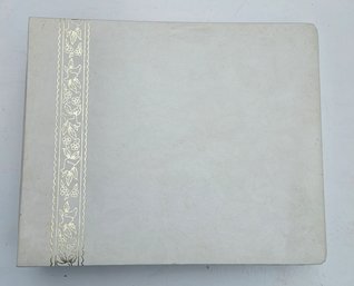 Vintage Expandable Photo Album White/gold Trim & 28 Matted Picture Protector Sleeves With Gold Metal Corners