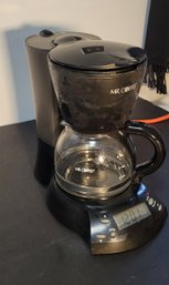 Mr. Coffee 4 Cup Coffee Maker.  Tested And Working - - - - - --- - - - - - - - - -- - - - Loc: GS1