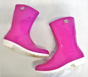 Women's UGG Pink Sienna Rubber Shearling Rainboots Size: 9/10