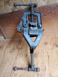 Vintage NYE No 90 Clamp On Pipe Plumbers Vise