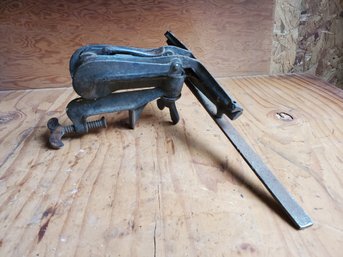 Antique Cast Iron Clamp On Saw Vise With Batwing Bolt