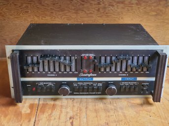 Vintage Soundcraftsmen Signal Processor Pre Amp Model SP4002 - Power Tested Only