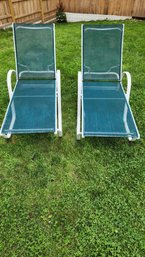 2 Reclining Lawn Chairs