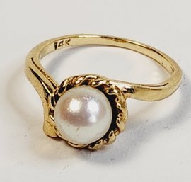 Sweet 14k Yellow Gold Nice PEARL Ring