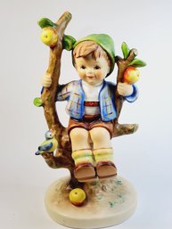 M.I. Hummel  Goebel  APPLE TREE BOY  Hum #142/1    TMK 6  W. Germany