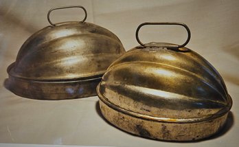 Antique (Early 1900s) Set Of (2) Tin Acorn Shaped Bread, Cake, Pudding Molds With Intact Handles.