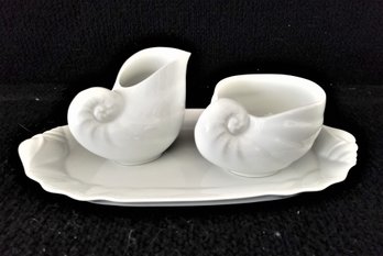 RARE Vintage Hutschenreuther Germany Nautilus Shell Sugar And Creamer With Tray