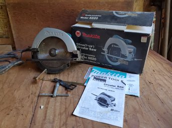 Makita 7 1/4' Corded Circular Saw Model 5820