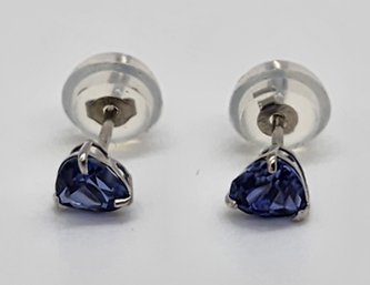 14k White Gold Blue Sapphire Heart Stud Earrings