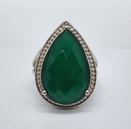 Green Onyx Ring In Platinum Bond