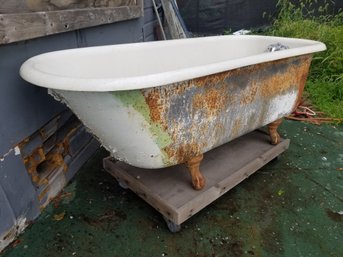Antique Cast Iron Claw Foot Tub Made By Standard