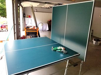 Folding Rolling Ping Pong Table & Accessories