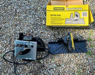 Two Tools On One Lot Wen All Saw Midel 3700 And A Stanley Handyman Mitre Saw Box