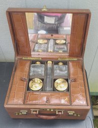 Fabulous 1940-50s Leather Vanity 'short -Trip' (train) Case,  In Very Good Cond For Cosmetics And Jewelry