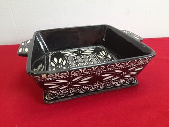 Temp-Tations Presentable Ovenware Carved Old World 2 QT Baking Dish And Trivet