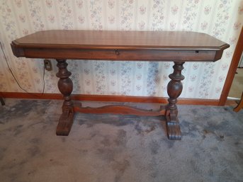 Beautiful Expandable Antique Sofa Table With Hide Away Leaf