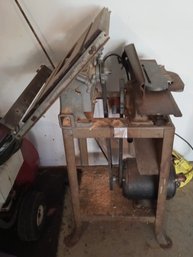 Vintage Delta Table Saw With Tilting Table