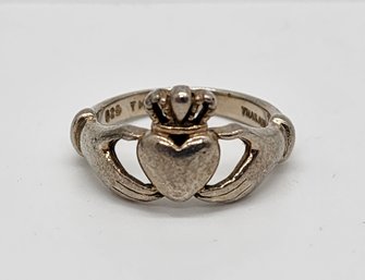 Vintage Sterling Silver Claddagh Ring