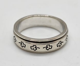 Size 6 Shamrock Spinner Ring In Sterling