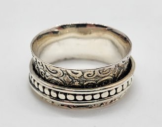 Size 7 Spinner Ring In Sterling Silver