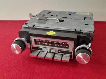 General Motors Car Radio