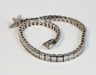 Vintage Pretty Sparkling Sterling Silver Tennis Bracelet