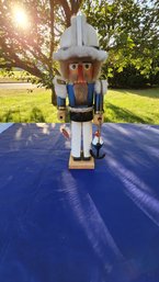 Steinbach German Nutcracker 'navel Officer '