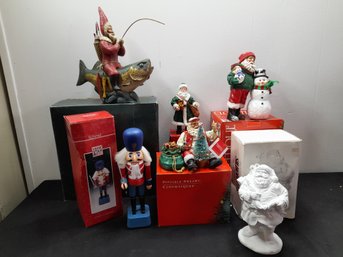 Santas And Nutcracker Christmas Lot #7