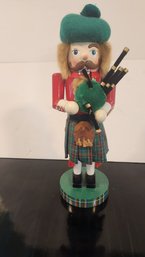 Nutcracker Village Nutcracker, ( Scottish )