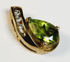 Vintage 14k Yellow Gold Diamond / Peridot Pendant