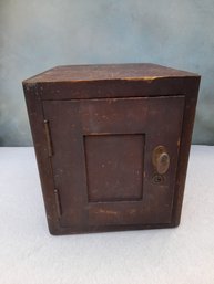 Small Wooden Cabinet/box