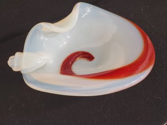 Lovely Opalescent White & Red Swirl Art Glass Ashtray Bowl