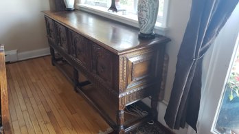 KITTINGER ENGLISH RENAISSANCE OAK SIDEBOARD