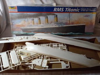 Revell RMS Titanic