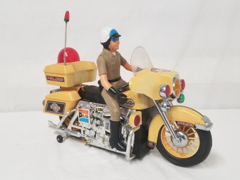 1984 Son Ai Plastic Battery Operated Highway-patrol Motorcycle Police Jumbo Cycle 1/6 Scale