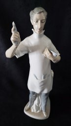 LLADRO DENTIST FIGURINE