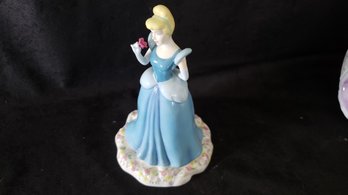 ROYAL DOULTON CINDERELLA DISNEY -IS HE THINKING OF ME?